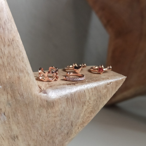 Ear cuff