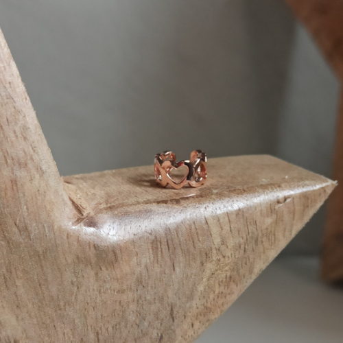 Ear cuff