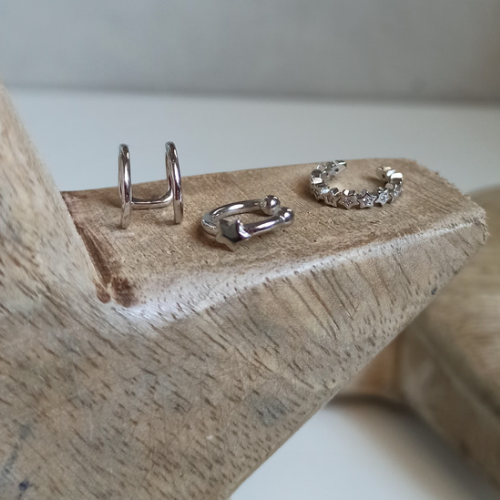 Ear cuff