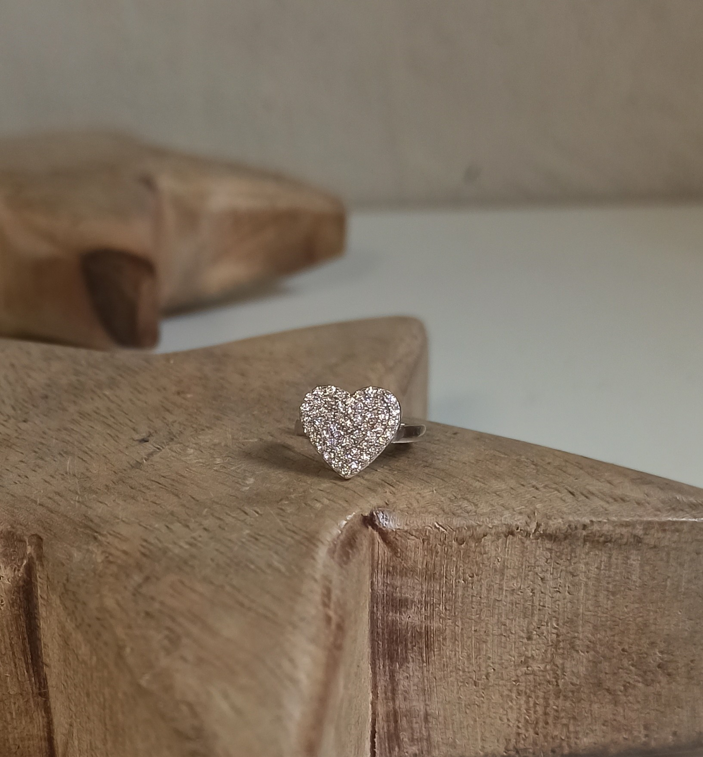 Ear cuff