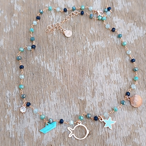 Collana in catena rosario con cinque charms