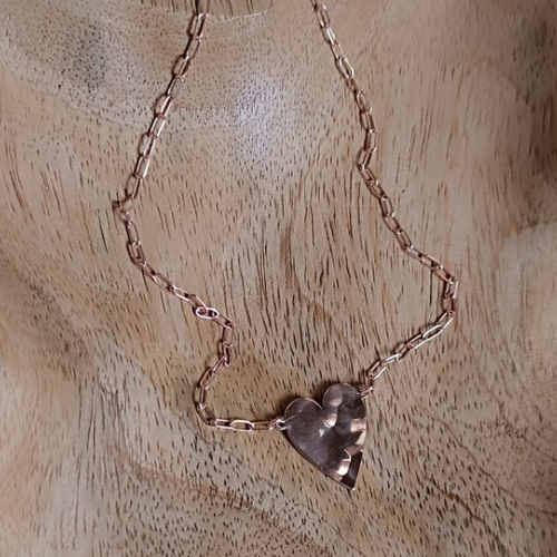 Collana cuore grande texture martellata