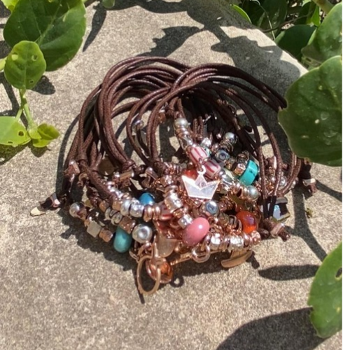 Bracciale cordino cotone cerato da 1,5 mm.