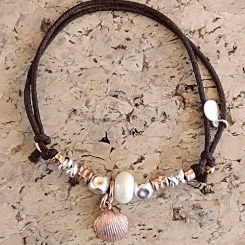 Bracciale cordino cotone cerato da 1,5 mm.