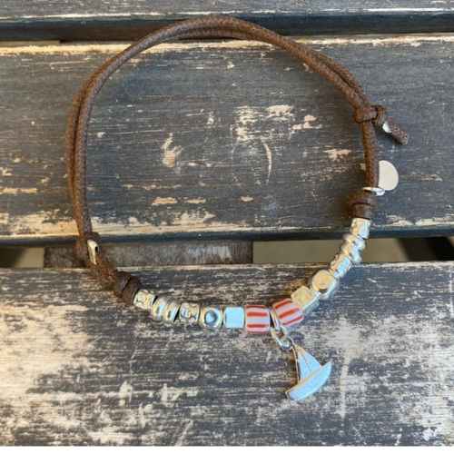 Bracciale cordino cotone cerato da 1,5 mm.