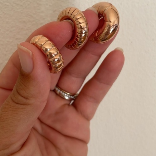 Ear cuff