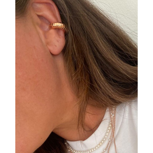 Ear cuff