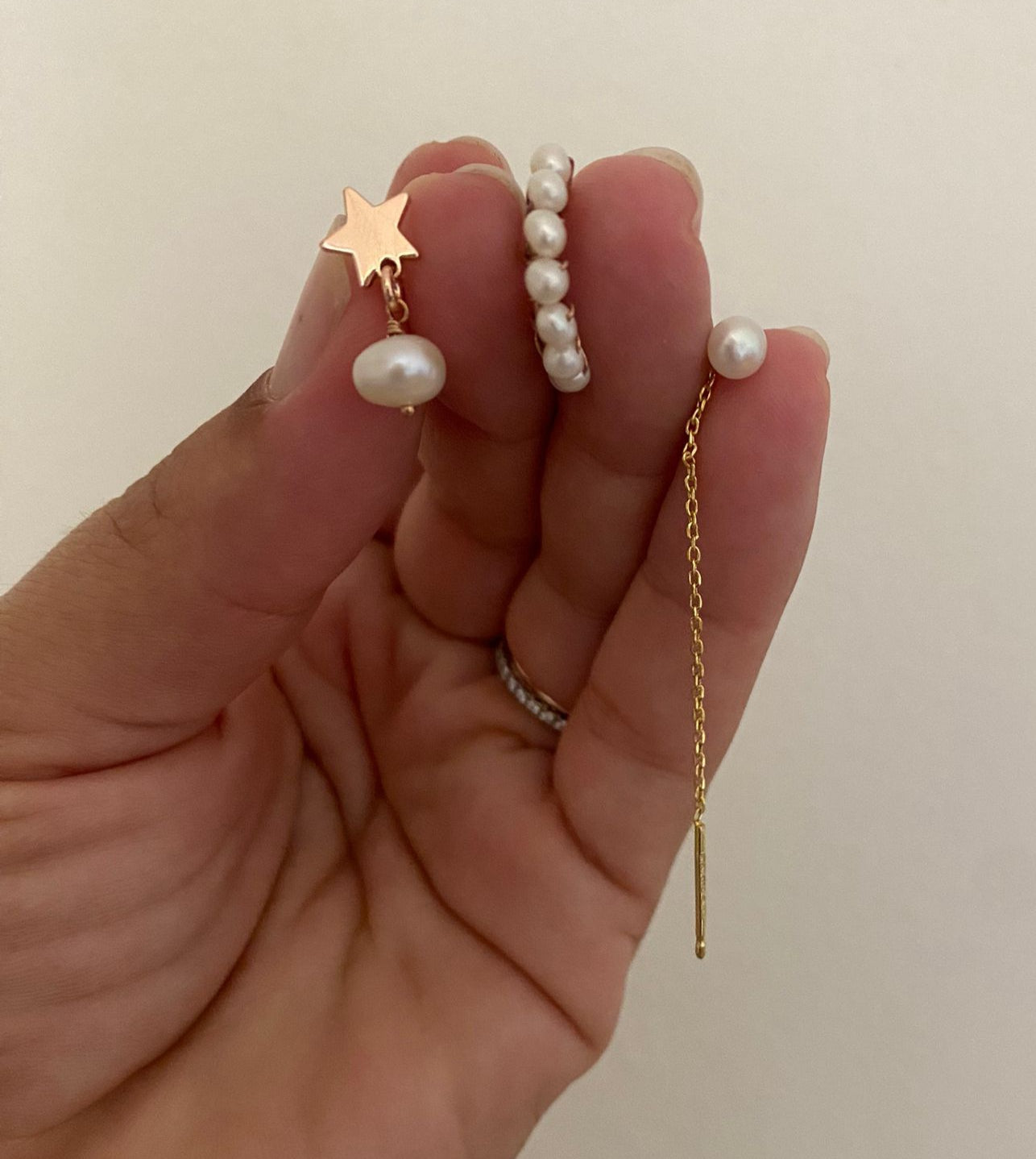 Orecchino Mini Cerchio con perle