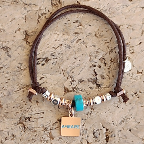 Bracciale cordino cotone cerato da 1,5 mm.