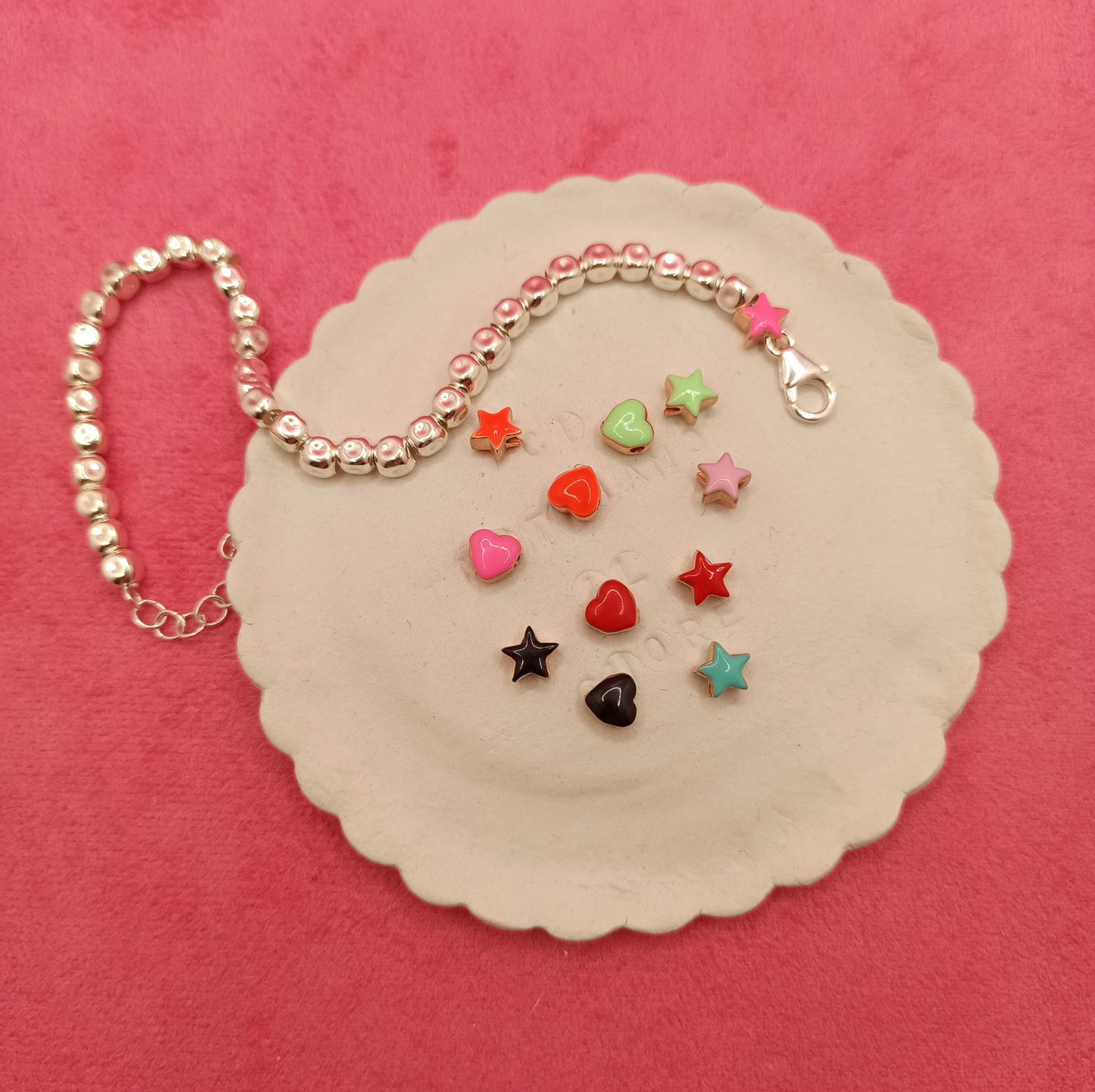 Bracciale pepite martellate grandi con terminale in smalto