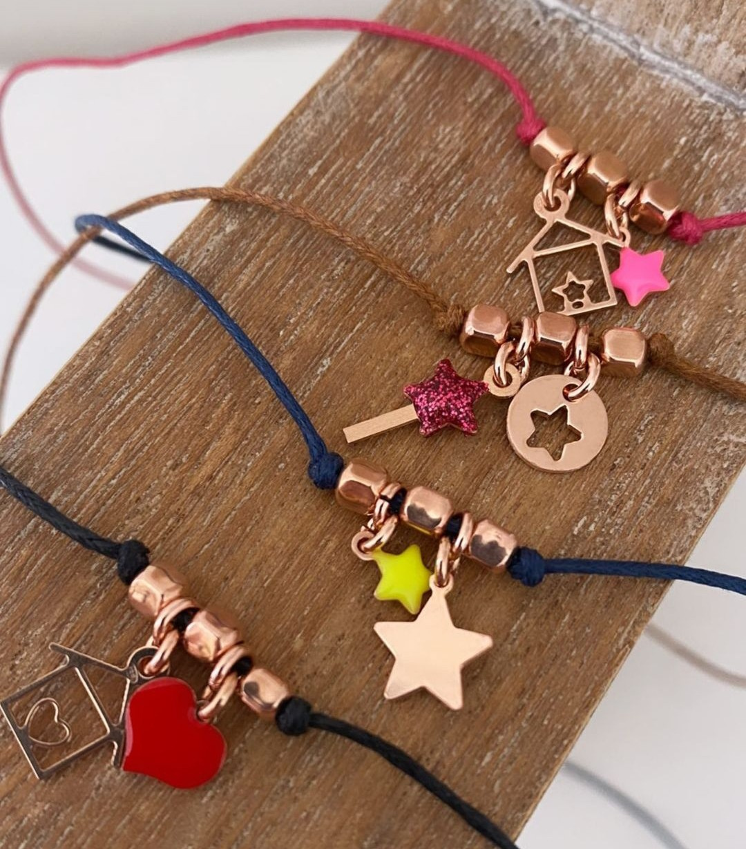 Bracciale in cordino sottile